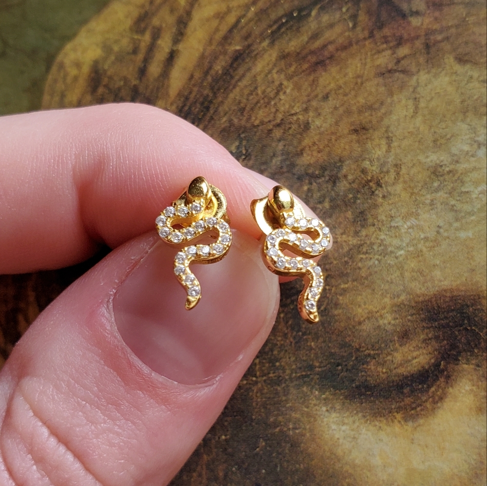 Small gold snake studs